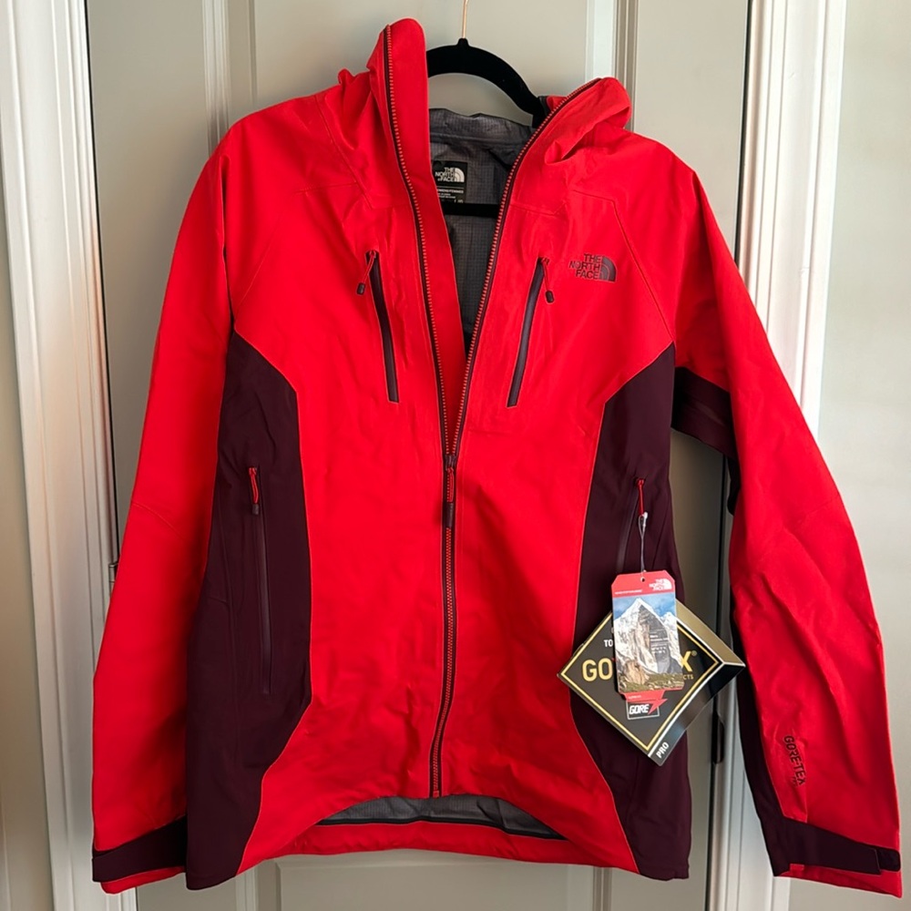 The North Face women’s Dihedral Shell Jacket